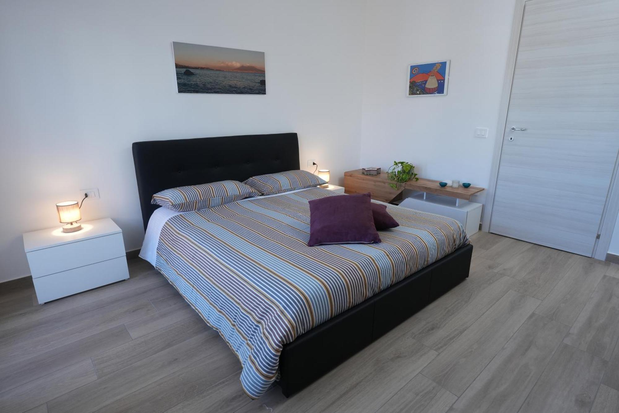 Panorama Vesuvius Affittacamere Guesthouse With Lift Near To Subway In Napoli Center Bagian luar foto