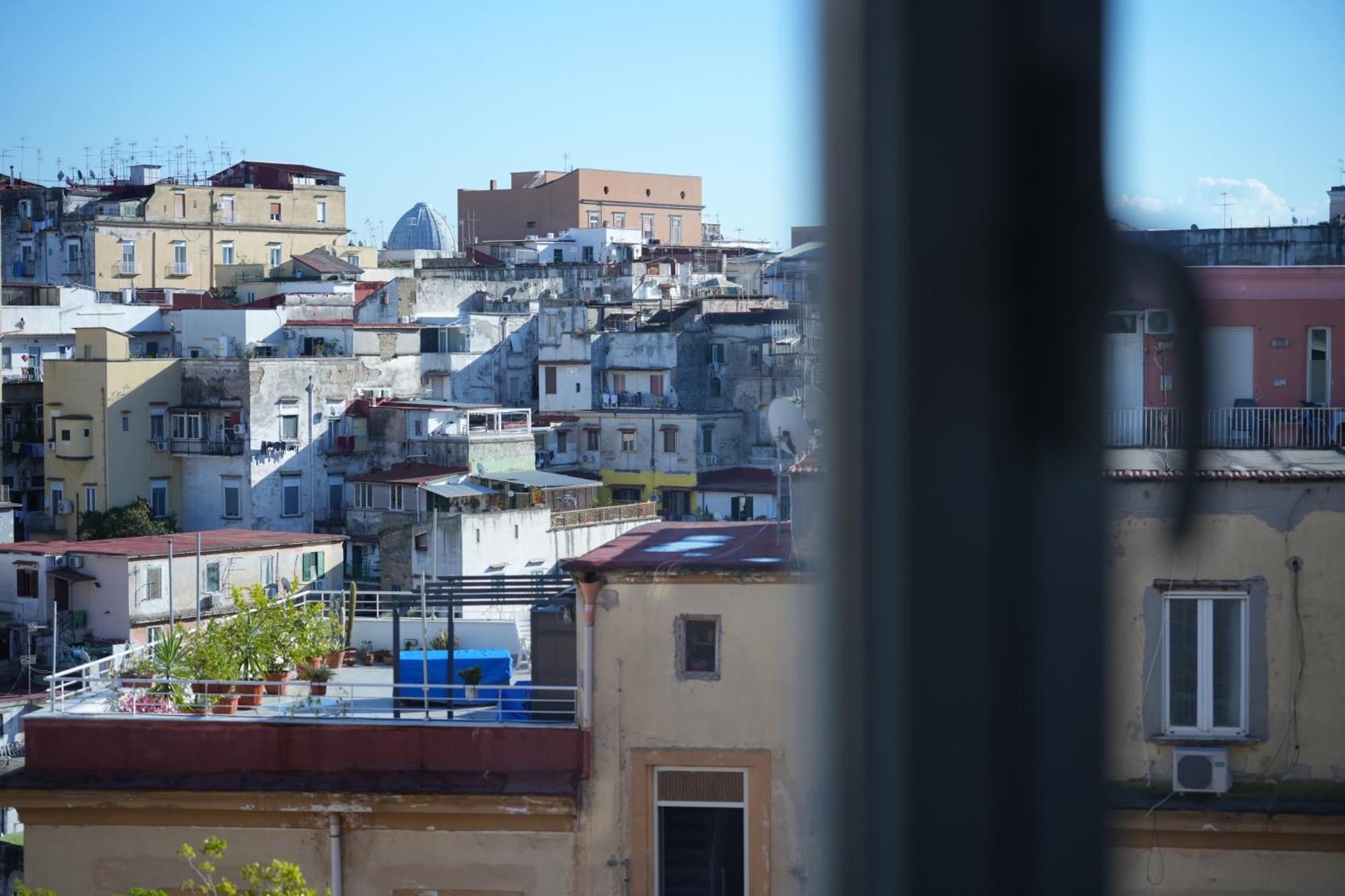 Panorama Vesuvius Affittacamere Guesthouse With Lift Near To Subway In Napoli Center Bagian luar foto