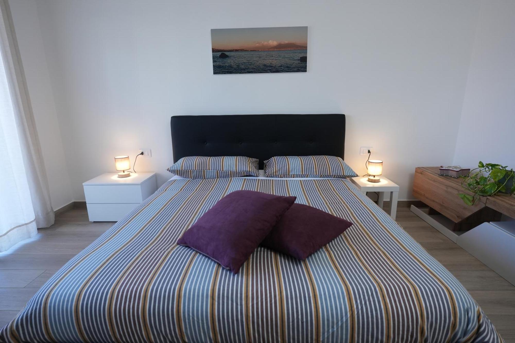 Panorama Vesuvius Affittacamere Guesthouse With Lift Near To Subway In Napoli Center Bagian luar foto