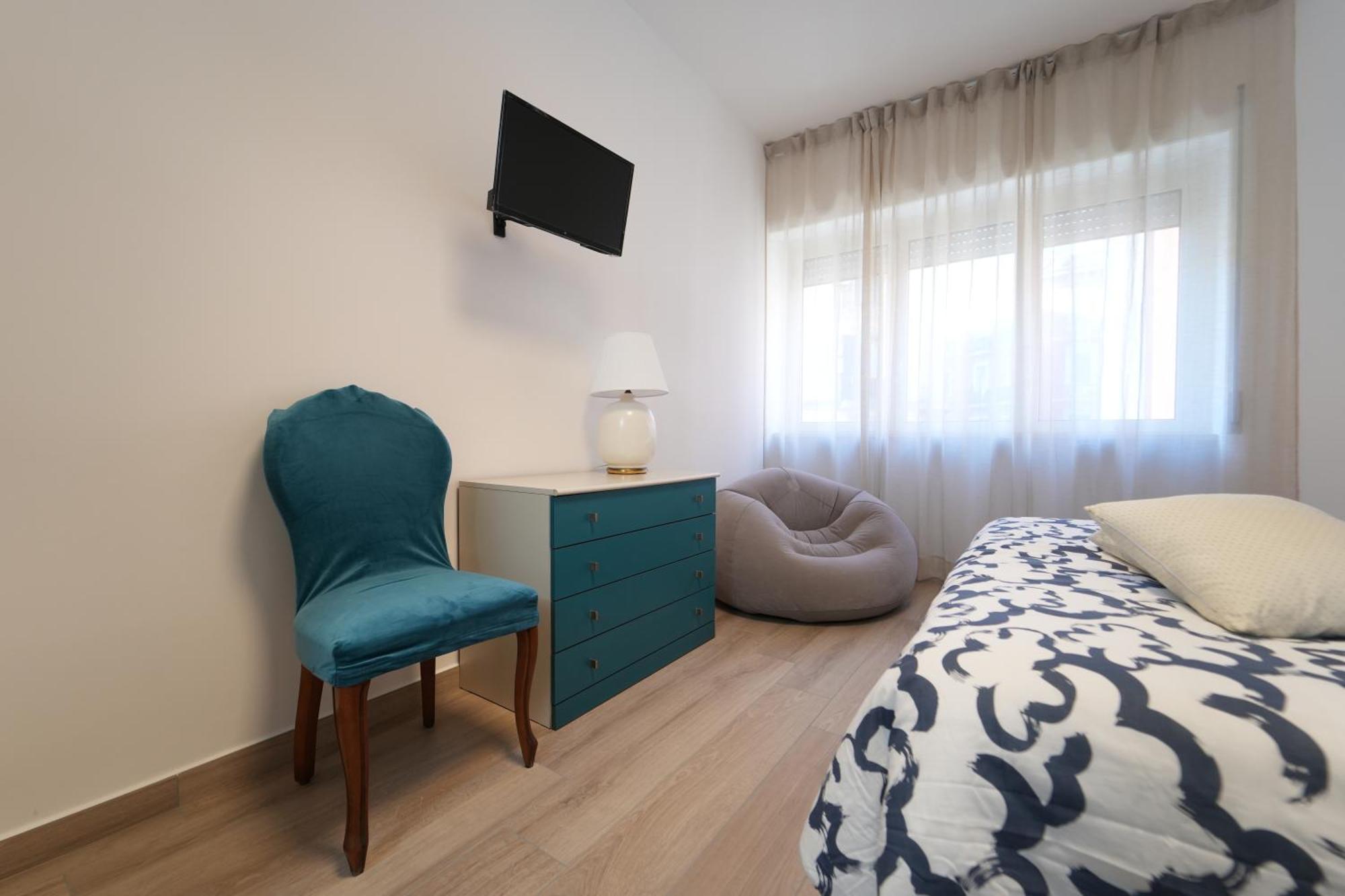 Panorama Vesuvius Affittacamere Guesthouse With Lift Near To Subway In Napoli Center Bagian luar foto