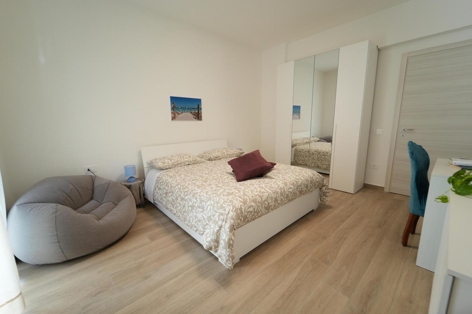 Panorama Vesuvius Affittacamere Guesthouse With Lift Near To Subway In Napoli Center Bagian luar foto